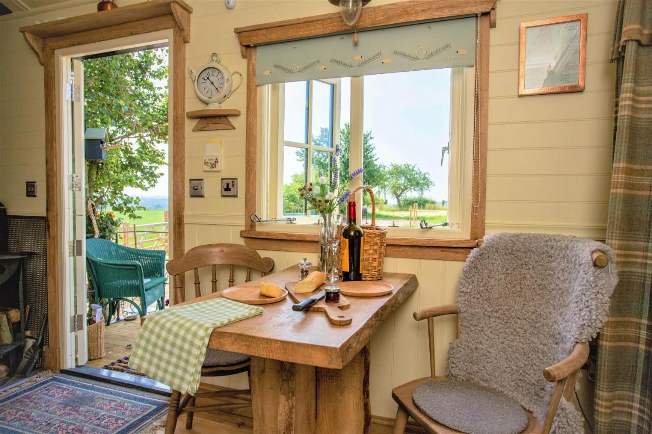 The Abberton Shepherds Hut Evesham Luaran gambar